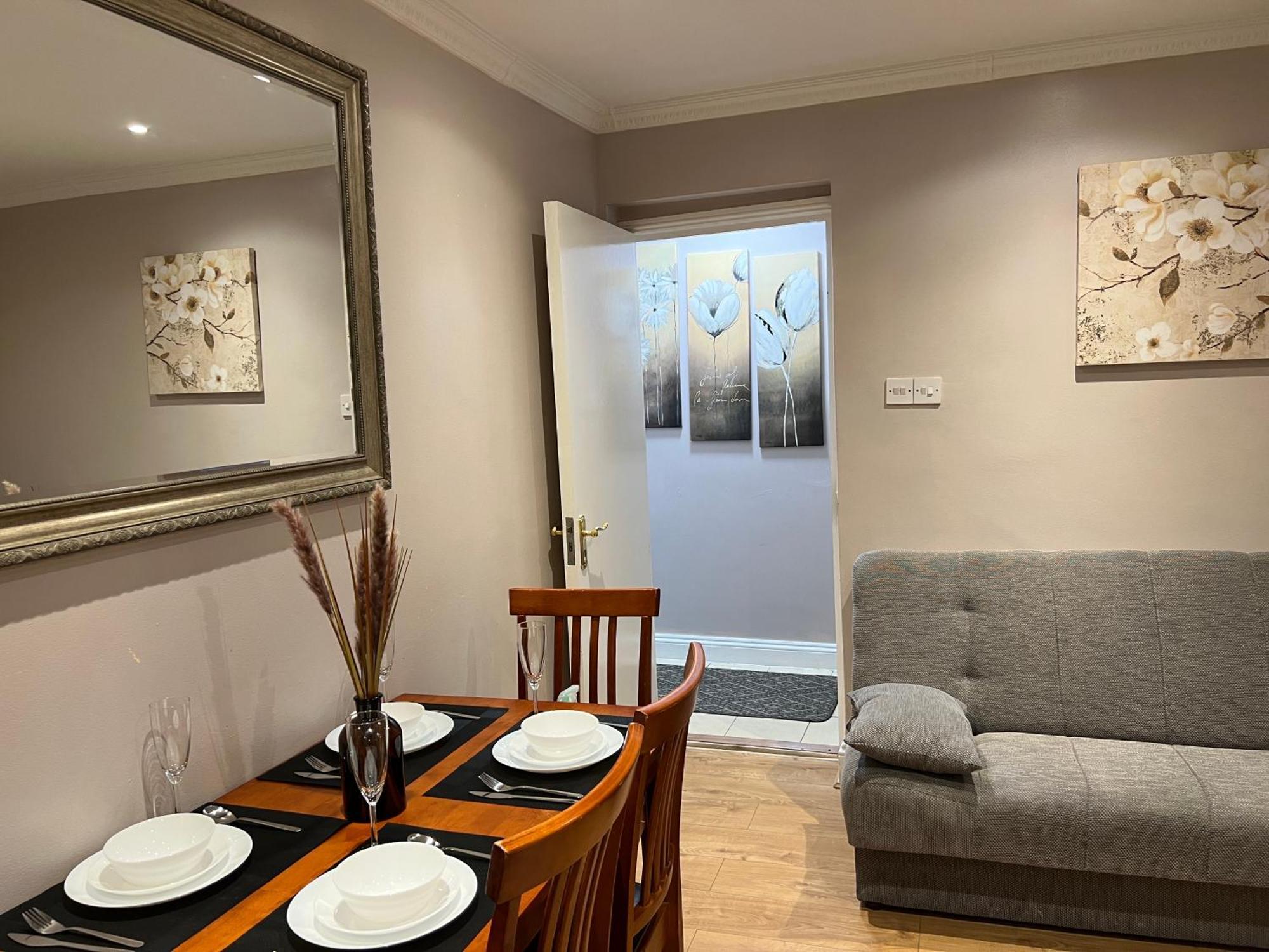 London Property Apartments For Up To 6, Next To Big Ben & London Eye Extérieur photo